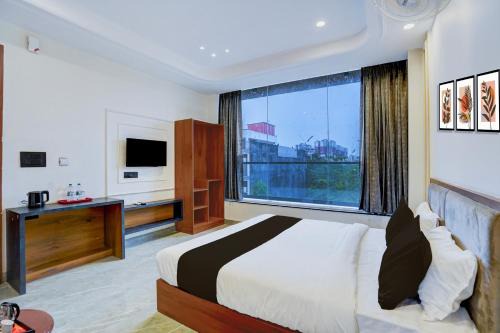 Greater Noida Hotel | Super Hotel O Expo Mart Ansal Golf Link 1