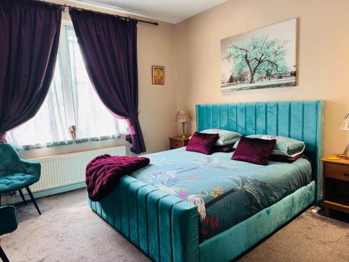 St Leonards-On-Sea Casa | Super King, Close to Beach, Shops, Train, Shared Bathroom