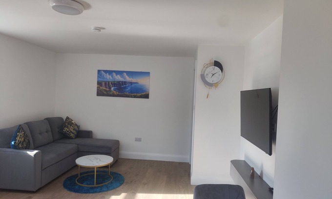 Doolin Apartamento | Super king size bed apartment Aran View Holiday Homes house n3