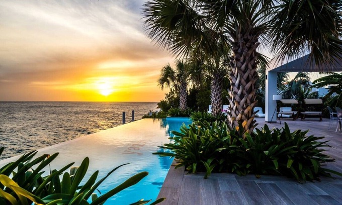 Sint Willibrordus Villa | súper lujosa villa frente al mar Yazmin