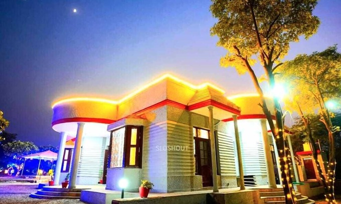 Gurugram Complejo | Super Luxury Farmhouse