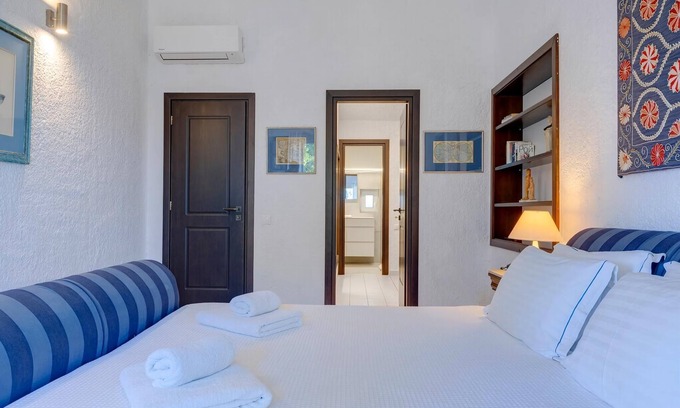 Achladies Villa | Super Luxury Skiathos Villa | Seven Stunning Bedroom Suites | Villa Daphne | Achliades