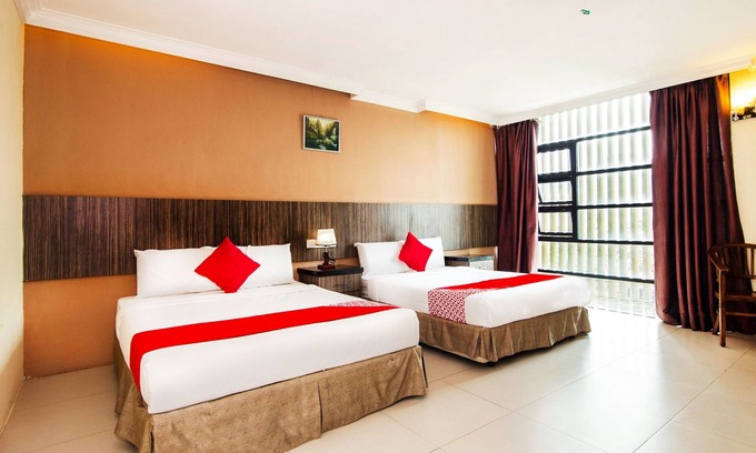 Kuantan Hotel | Super OYO 443 Crystal City Hotel