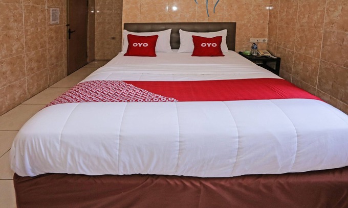 Serpong Hotel | Super OYO 92672 Hotel Bsd
