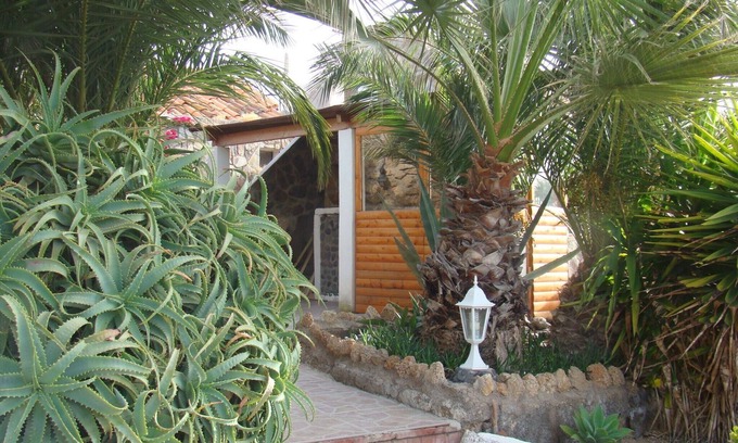 Granadilla de Abona Casa | Finca súper tranquila con vistas al mar y a las montañas.