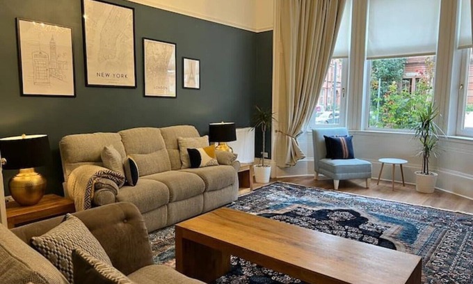 Shawlands Apartamento | Super Spacious Victorian 3 BR main door flat Shawlands/Hampden Park near by