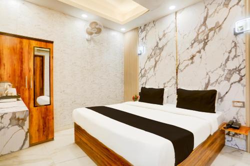 Faridabad Hotel | Super Townhouse Faridabad Railway Station Formerly Hotel Royals Paradaise