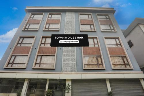 Siliguri Hotel | Super Townhouse Oak Sevoke Road Siliguri
