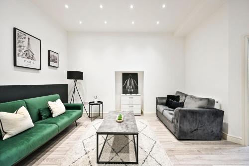 Ealing Apartamento | Superb 1bed Ealing Apartment- Steps to Tube & City Attractions