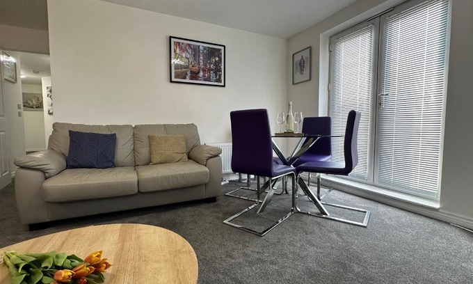 Corby Apartamento | Superb 2 bedroomed apartment