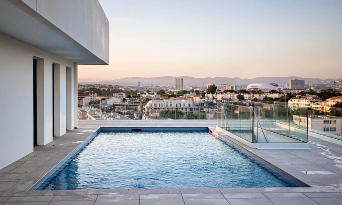 Bonneveine Apartamento | Excelente apartamento de 3 p, a 10 minutos de la playa con piscina y estacionamiento.
