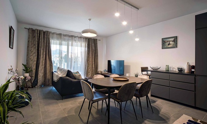 Bonneveine Apartamento | Superb 3-room apartment, 10 minutes from the beach with pool and parking