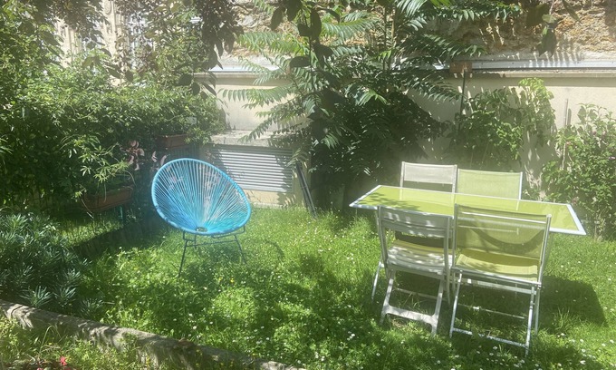 Les Lilas Apartamento | Magnífico apartamento + Jardín