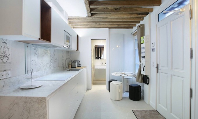 Arsenal Apartamento | Superb Apartment Place des Vosges Le Marais