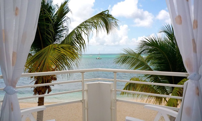 Marigot Condominio | Magnífico estudio frente al mar con vista al mar en Marigot