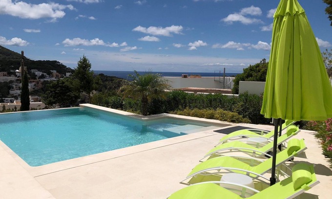 Cala Vadella Villa | Luxury Ibiza Family Villa | Vista Cala Vadella | Sea Views | infinity Pool | San Jose