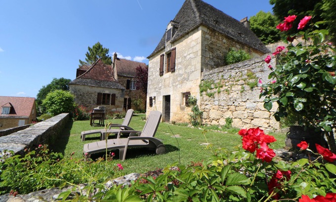 Bezenac Casa | EXCELENTE CASA FAMILIAR CON VISTAS AL VALLE EN EL CORAZÓN DEL PERIGORD NEGRO