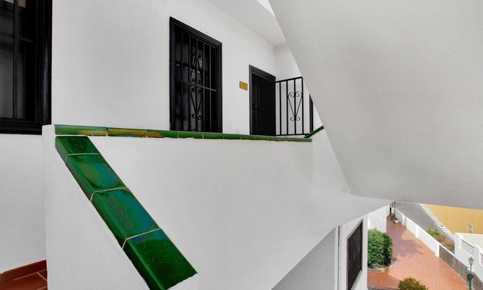 Las Rosas Apartamento | Superb Flat, Terrace 20m, 2Rooms, Pool, Wi Fi