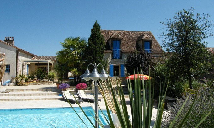 Pomport Cabaña | Magnífica casa rural con piscina privada climatizada