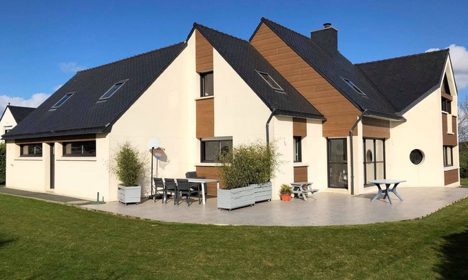 Sainte-Seve Casa | magnífica casa con una ubicación ideal de 220 m2