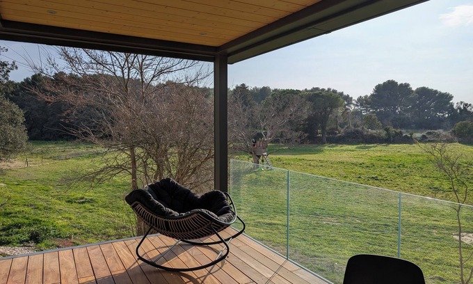 Istres Apartamento | Superb new T2 - 5min from town center - meadow view