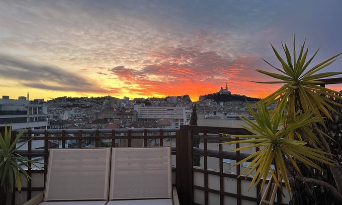 La Conception Apartamento | Superb rooftop near Cours Julien