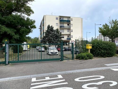 Mulhouse Apartamento | Superb studio with free parking on site