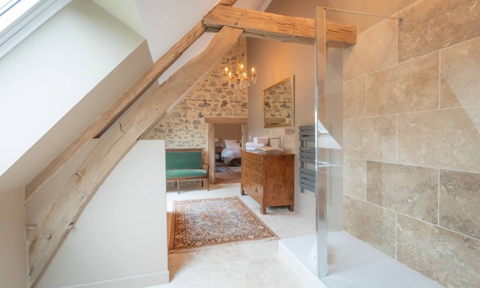 Vierzon Apartamento | Superb suite in the heart of the forest