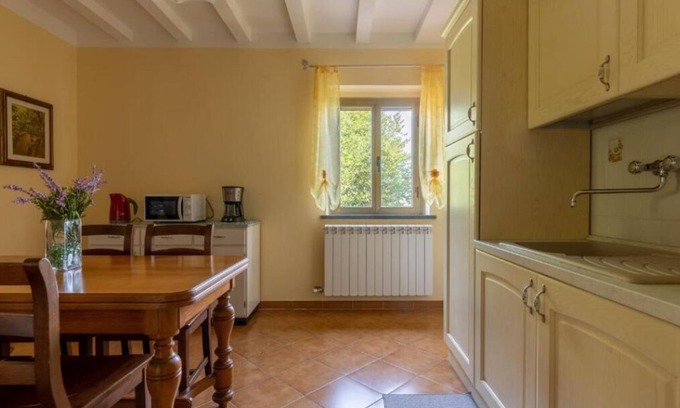 Lorenzana Casa | Superb "Tuscan" style cottage dominates a magical landscape, welcomes families.