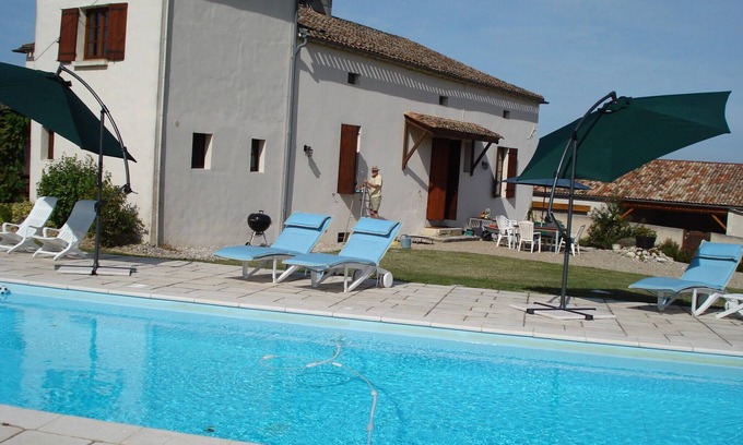 Thenac Villa | Magnífica villa en una hermosa ubicación con piscina privada climatizada