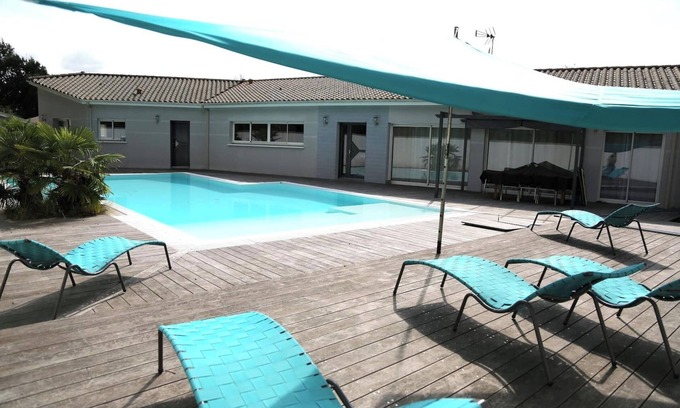 Brach Villa | Magnífica Villa Permanente - Cerca de Lacanau