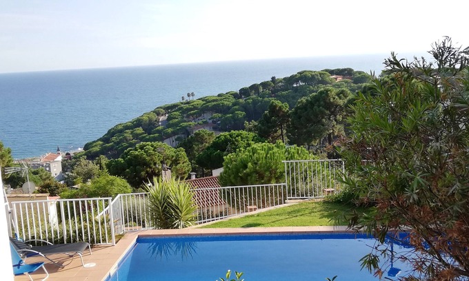 Sant Pol De Mar Villa | Villa with private pool on Barcelona coast. Spectacular sea views.