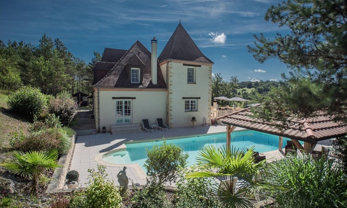 Monplaisant Casa | Superb villa with a private pool for max 15 pers