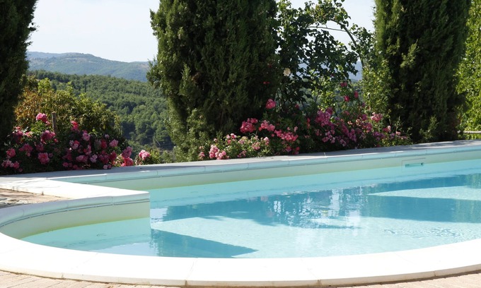 San Venanzo Villa | Magnífica villa con muebles de época, gran jardín de rosas y piscina privada.