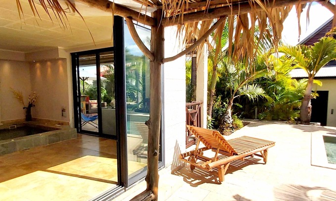 Ravine des Cabris Villa | Magnífica villa con piscina climatizada y jacuzzi en una exuberante vegetación.