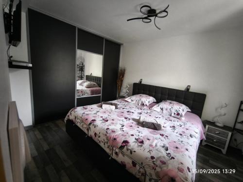 La Charite-sur-Loire Apartamento | Superbe appartement F3 situé au centre ville