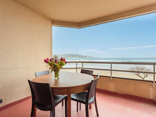 Hendaye Apartamento | Superbe appartement rénové face à la plage avec parking et balcon - FR-1-2-420