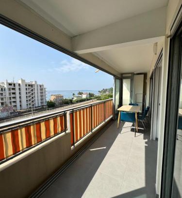 Golfe Juan Apartamento | Superbe appartement vue mer garage privatif ferme