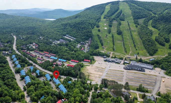 Stoneham Condominio | Superbe Condo Face aux Pentes de ski Stoneham!!!