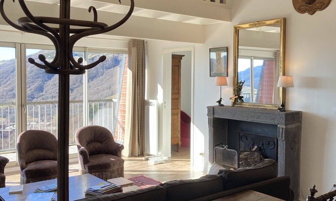Saint-Jacques-des-Blats Apartamento | Superbe duplex Le Grand Cerf