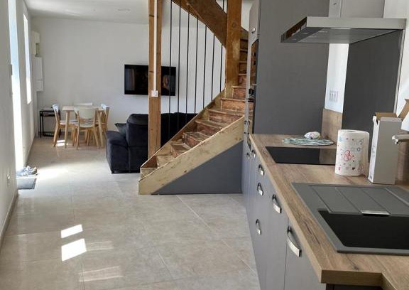Saint-Symphorien-d'Ozon Casa | Superbe maison de ville, rénovée à 15 min de Lyon