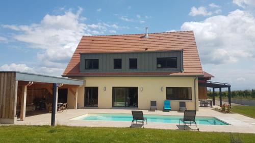 Pfaffenheim Casa | Superbe Maison Jacuzzi+Piscine au cœur des vignes