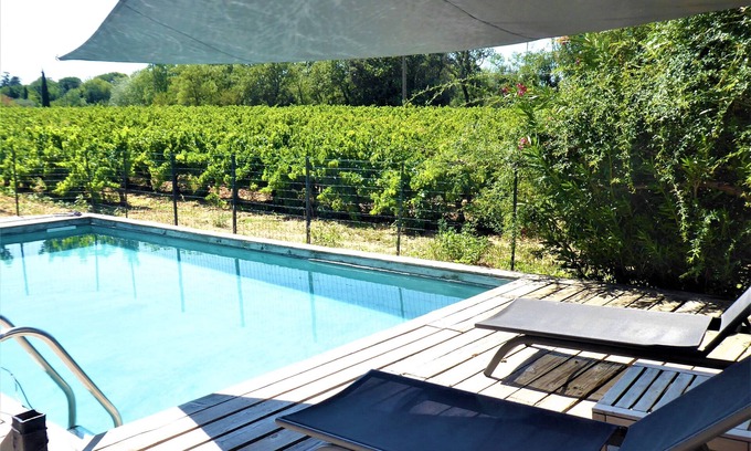 Bagnols-sur-Ceze Casa | Superbe mas Avec Piscine en Pierre au Milieu des Vignes Dans Domaine Viticole
