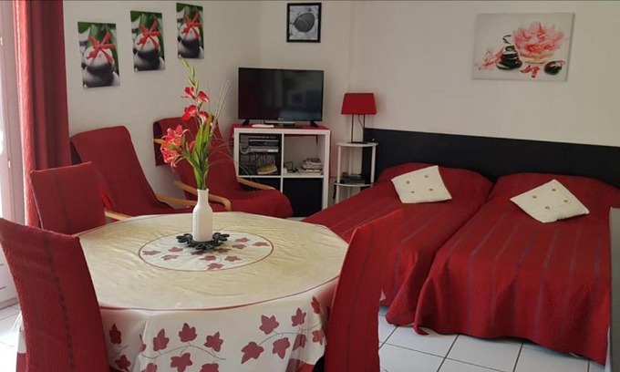 Digne-les-Bains Apartamento | Superbe studio résidence le Galion 81