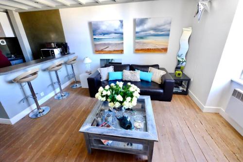 Nansouty-Saint-Genes Apartamento | Superbe T3 duplex parking privé gratuit sur place