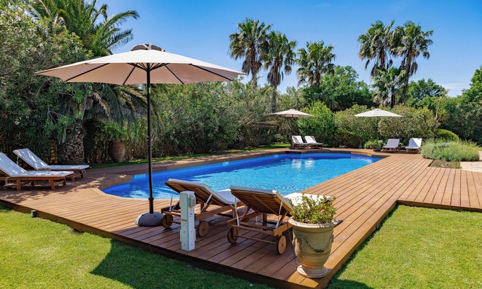 Plan-de-la-Tour Villa | Superbe Villa Climatisée, Piscine Chauffée, Jardin au Calme et Proche du Village
