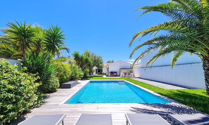 Sainte-Marie-de-Re Villa | Superbe villa avec piscine chauffée