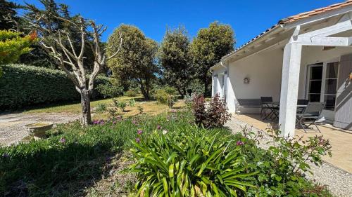 Sainte-Marie-de-Re Villa | Superbe villa de plain-pied avec parking et jardin