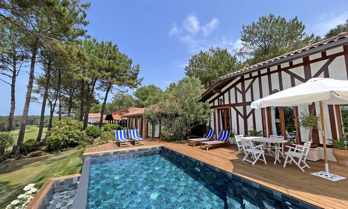 Moliets-et-Maa Casa | Superbe Villa Piscine à Débordement, vue Golf, Pinède, 8 min à Pied de la Plage!
