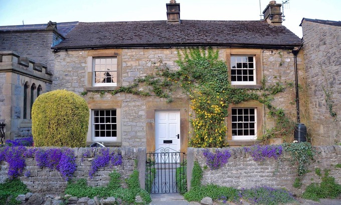 Ashford-in-the-Water Cabaña | Superbly appointed, Cosy cottage in the heart of the Derbyshire Peak District